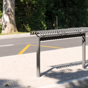 Narrow seat guardrail