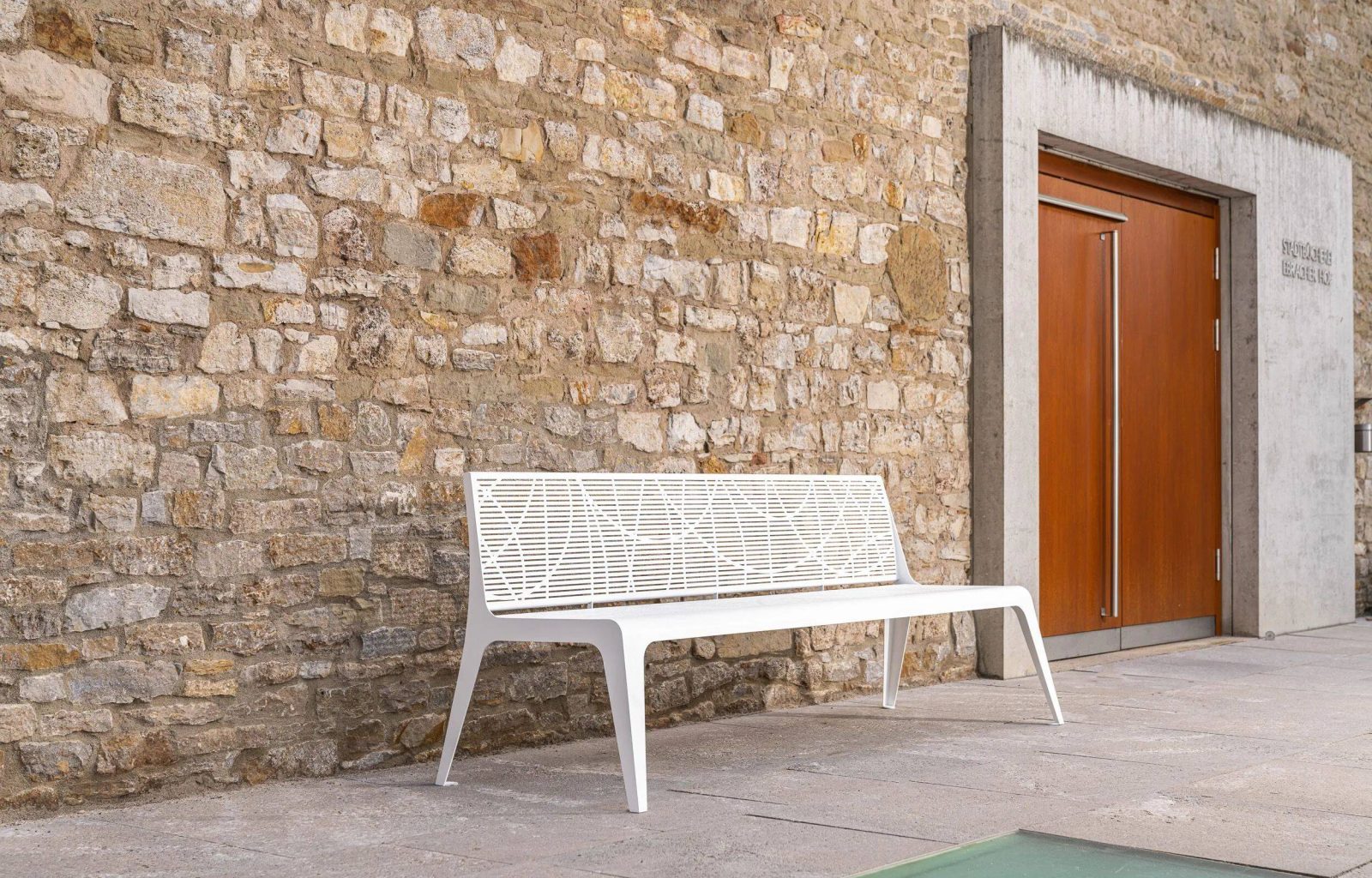 Modern Aluminum Garden Bench Laser Cut for Luxury Resort | Contract Grade - Image 3