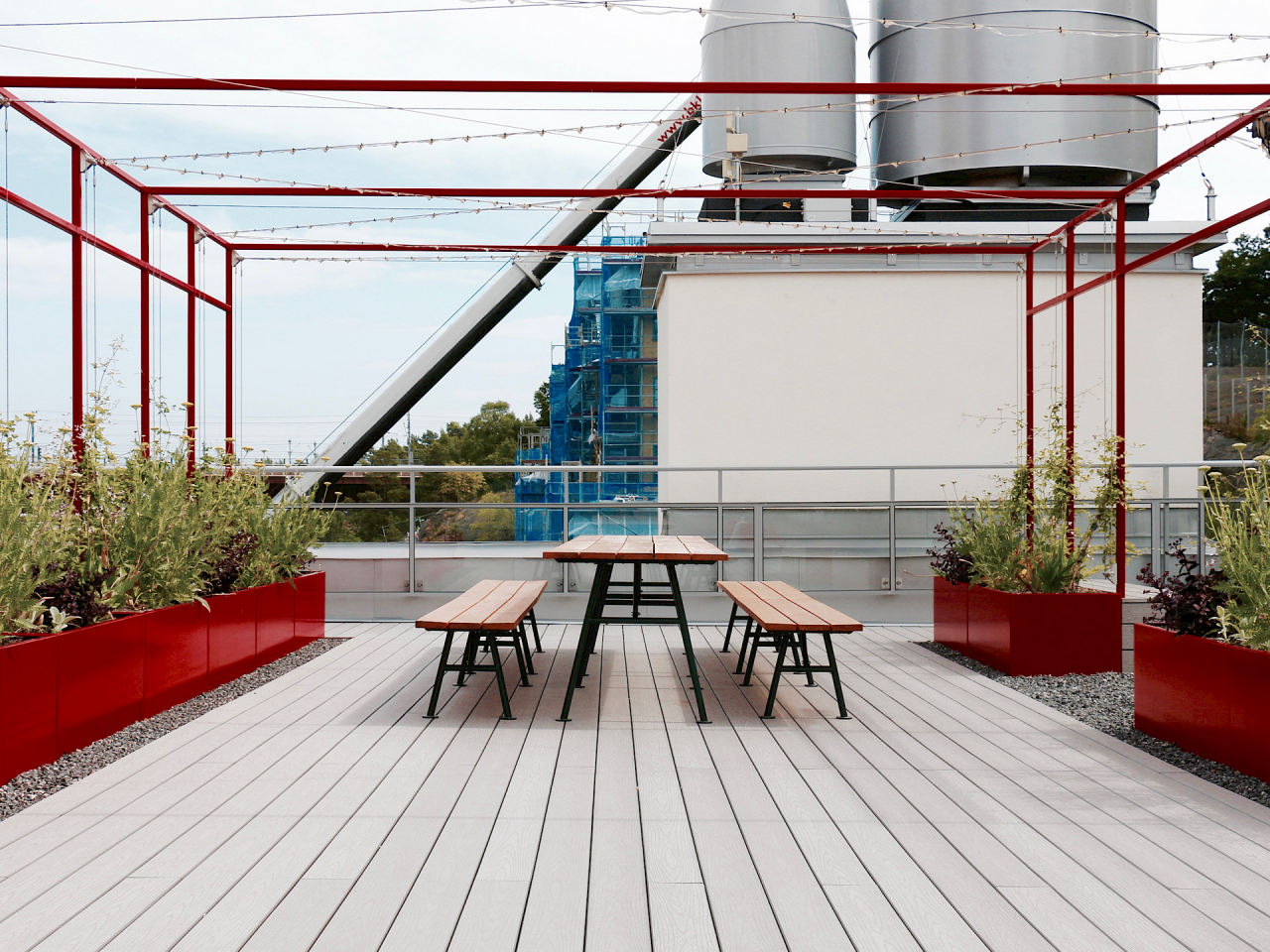 Complete set of picnic tables and chairs - Image 2