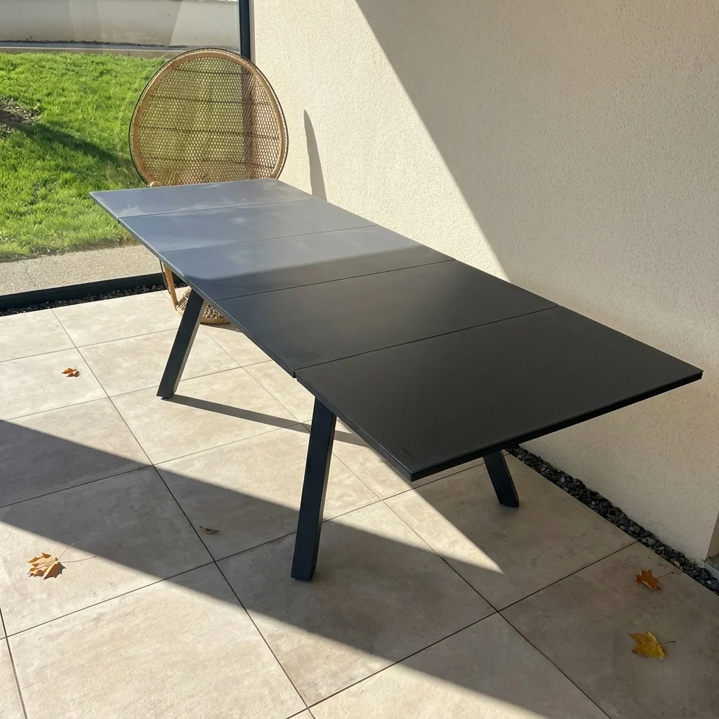 heavy duty extendable outdoor dining table - Image 4