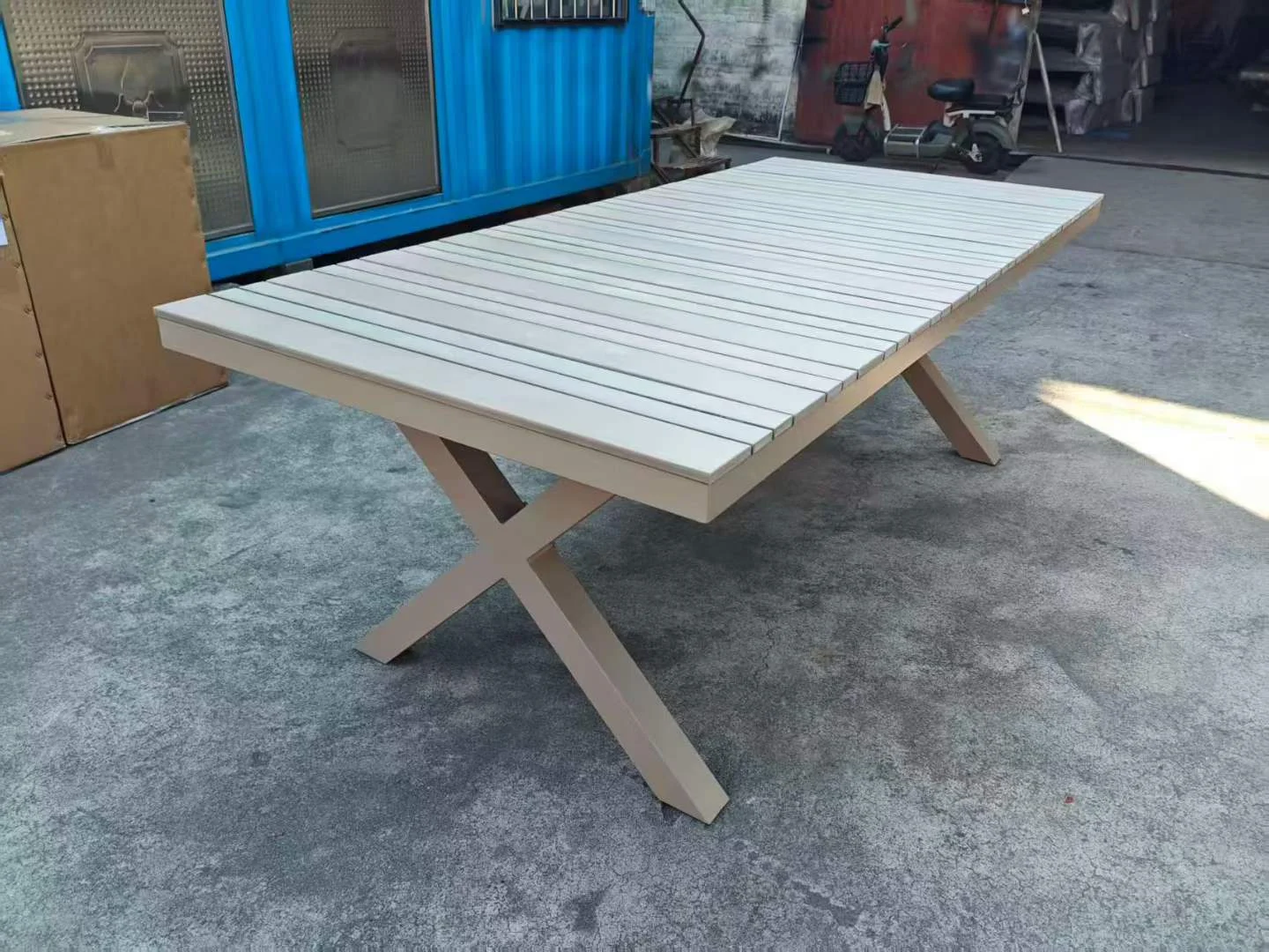 Rectangular Aluminum Outdoor Dining Table | Commercial-Grade B2B Wholesale - Image 2